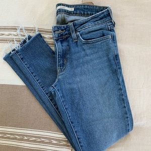 Levi’s 711 Skinny Jeans